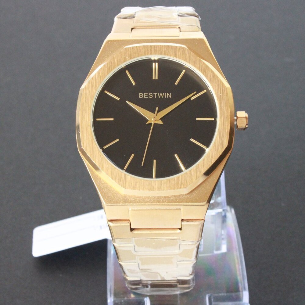 Men's Sports Watch Integrated Bracelet Gold Tone Quartz 41.5mm - Picture 3 of 13